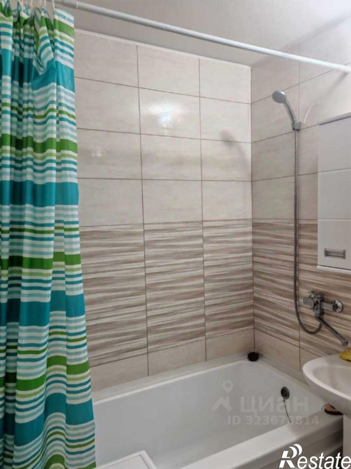 1-комн квартира ул Адмирала Пустошкина, 22 10,  д. 22 10,  к. 10