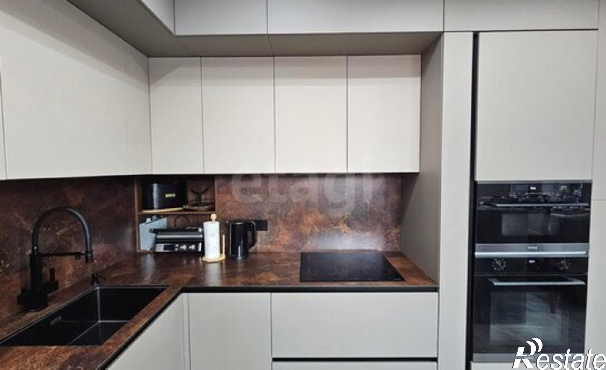 Купить квартиру за 35 000 000 рублей на Владимирская улица, 134