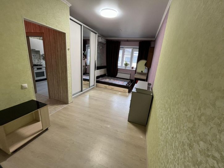 1-комн квартира улица Ленина, 180к7