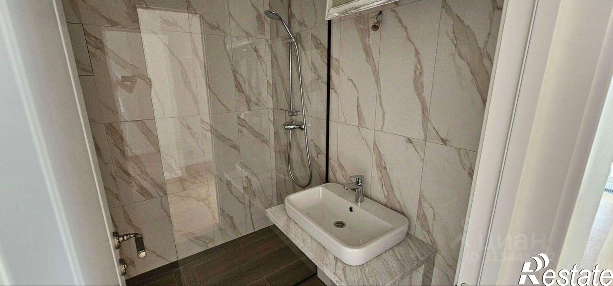 Купить квартиру за 15 800 000 рублей на улица Толстого, 27