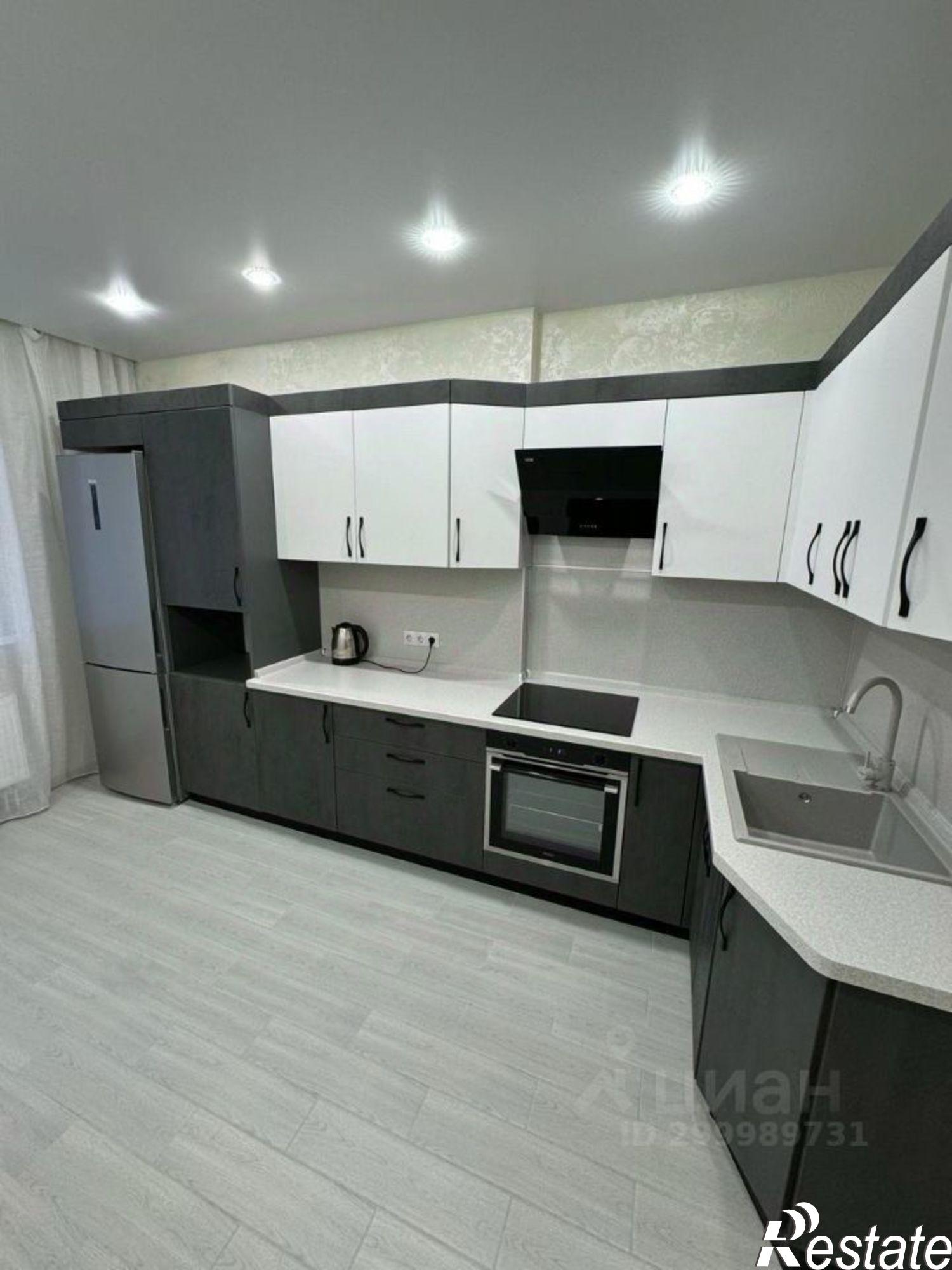 Сдать квартиру за 40 000 рублей на улица Омелькова, 93