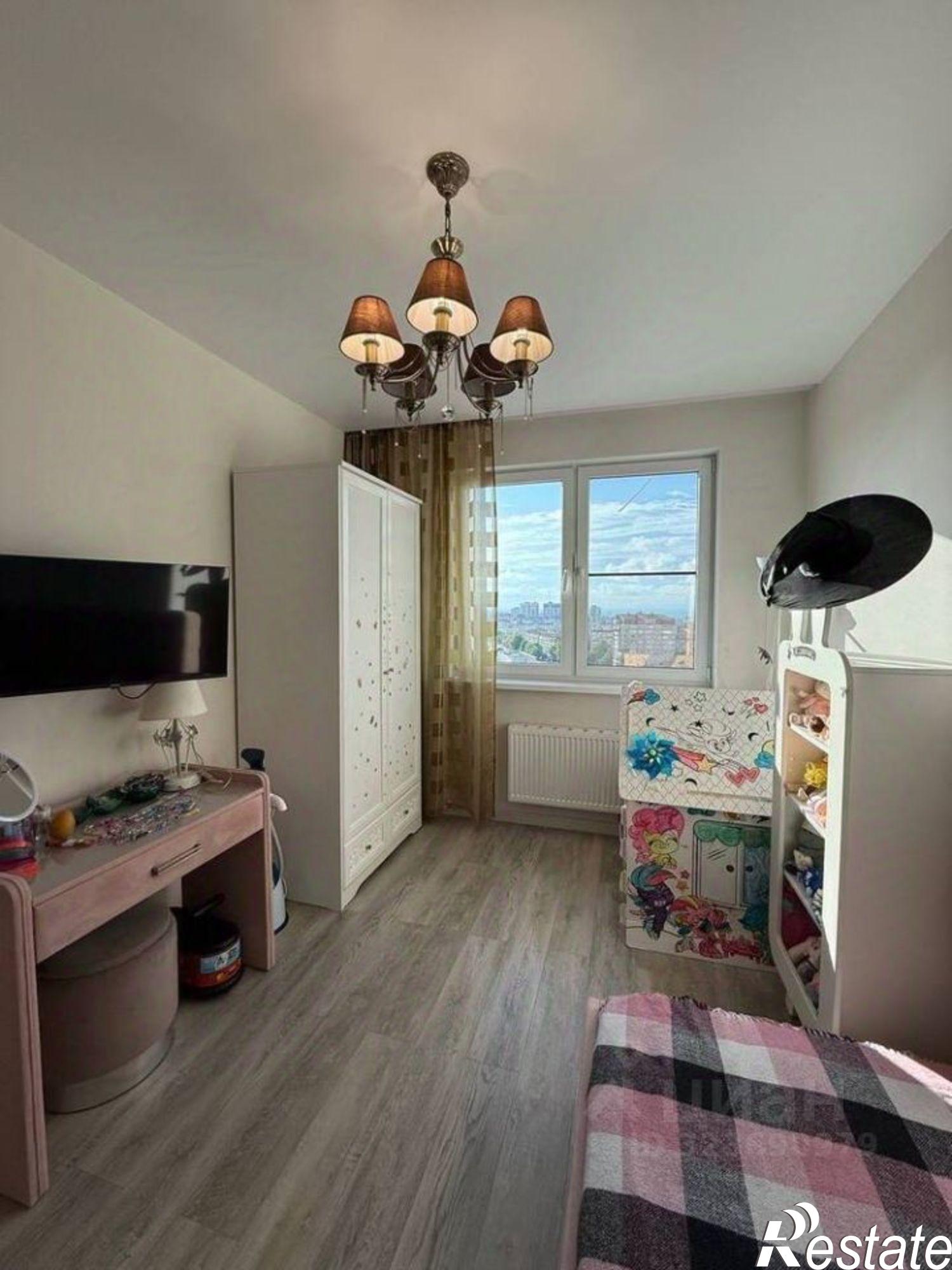 Купить квартиру за 15 900 000 рублей на ул Омелькова, 93