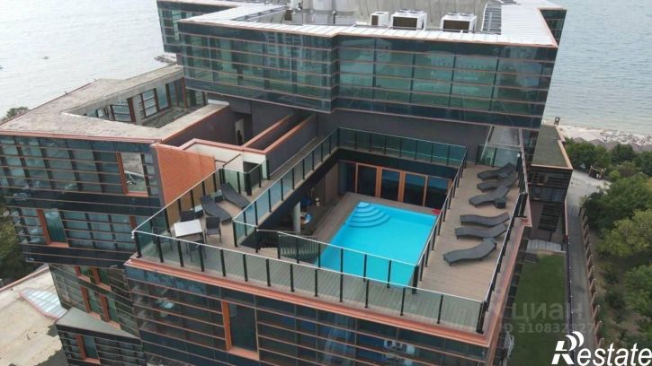 6-комн квартира проспект Революции, 3,  д. 3