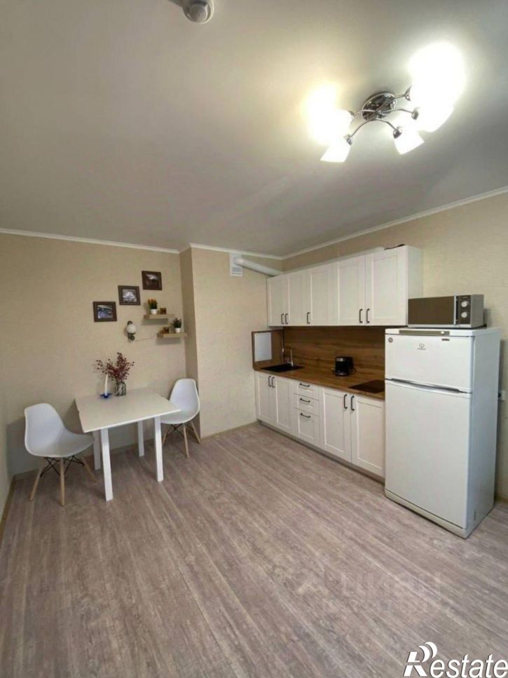 1-комн квартира улица Адмирала Пустошкина, 22 с8,  д. 22 с8