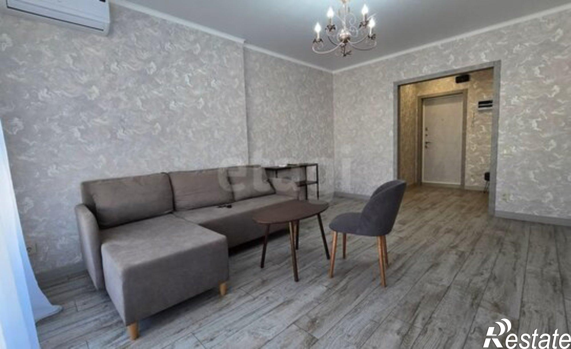 Купить квартиру за 15 000 000 рублей на улица Крылова, 13 к2