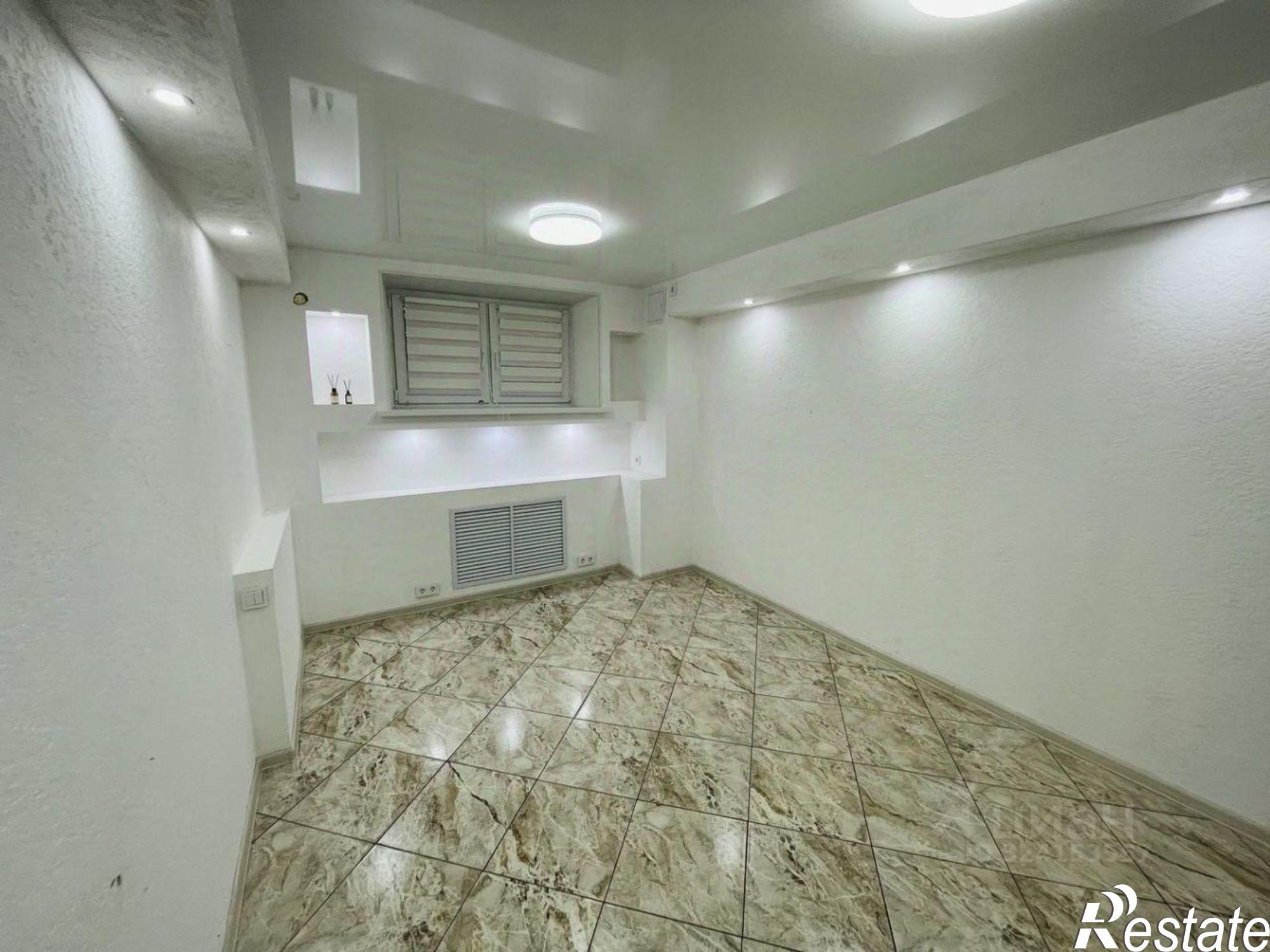 Купить помещение свободного назначения за 2 600 010 рублей на ул Адмирала Пустошкина, 22 4