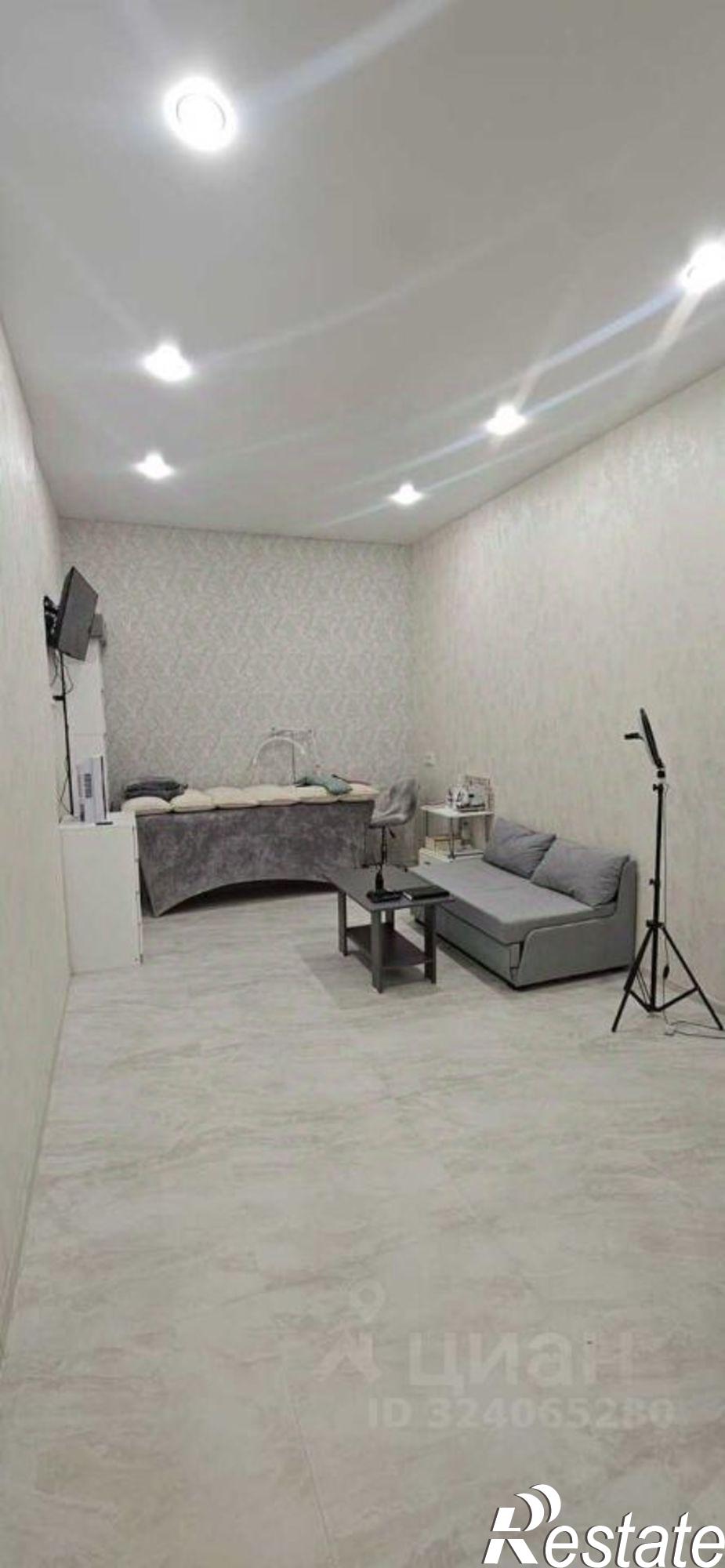 Купить помещение свободного назначения за 2 461 150 рублей на ул Ленина, 180А 1