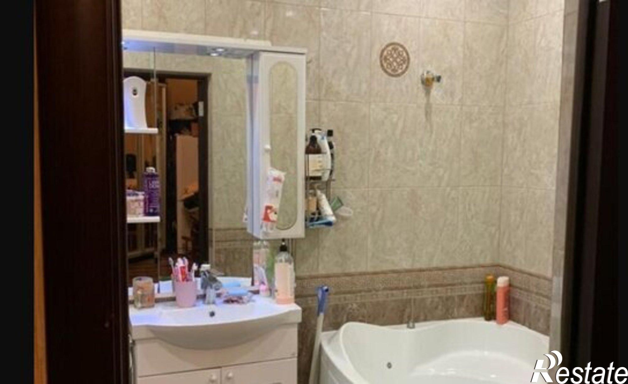 Купить квартиру за 9 000 000 рублей на ул Промышленная, 9 2