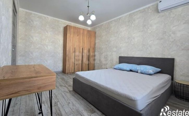 2-комн квартира улица Крылова, 13 к2,  д. 13 к2