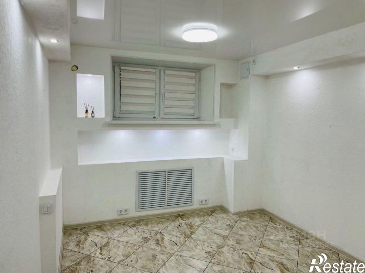 Помещение свободного назначения ул Адмирала Пустошкина, 22 4,  д. 22 4,  к. 4