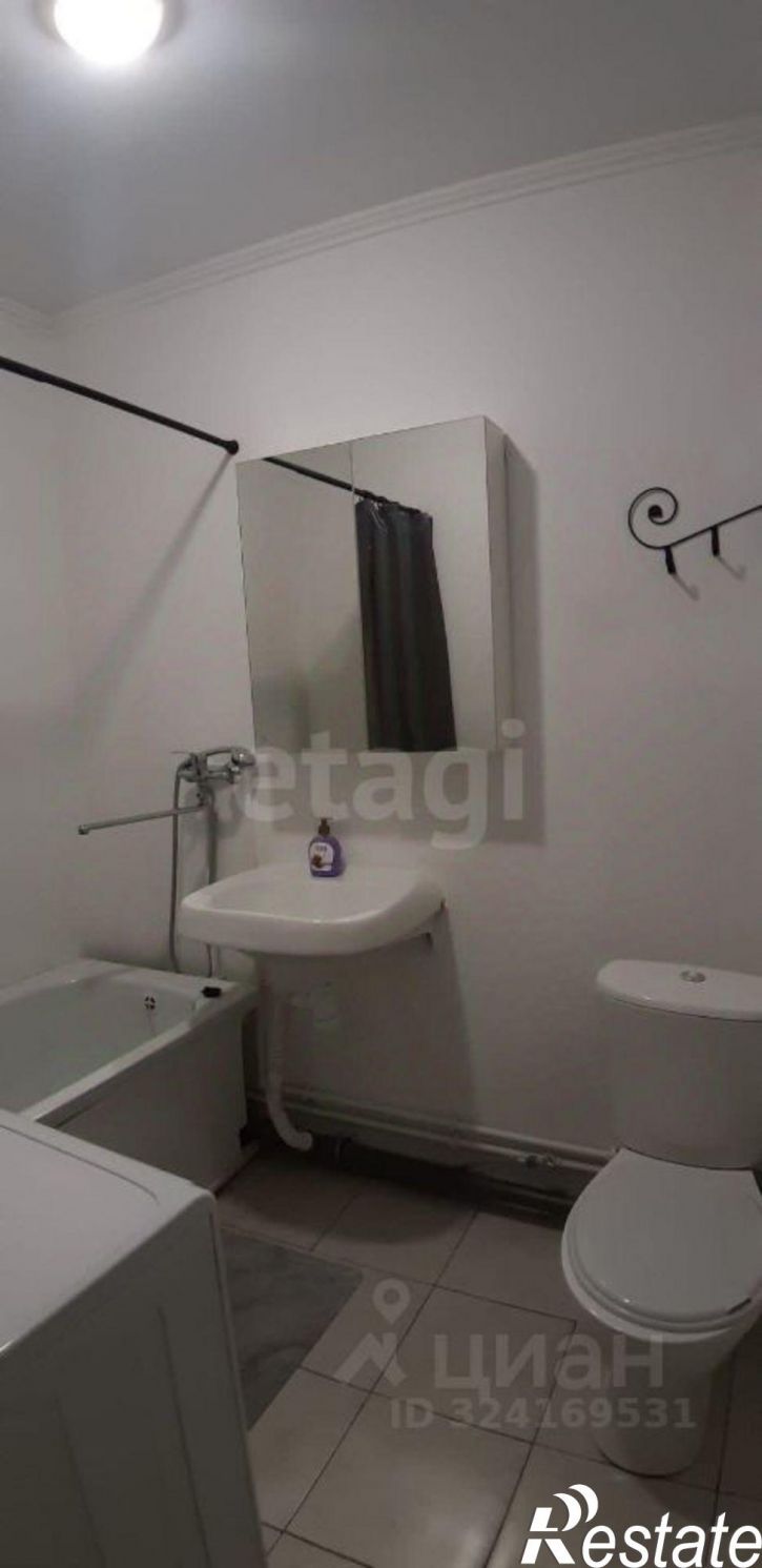 1-комн квартира улица Адмирала Пустошкина, 22 с5,  д. 22 с5