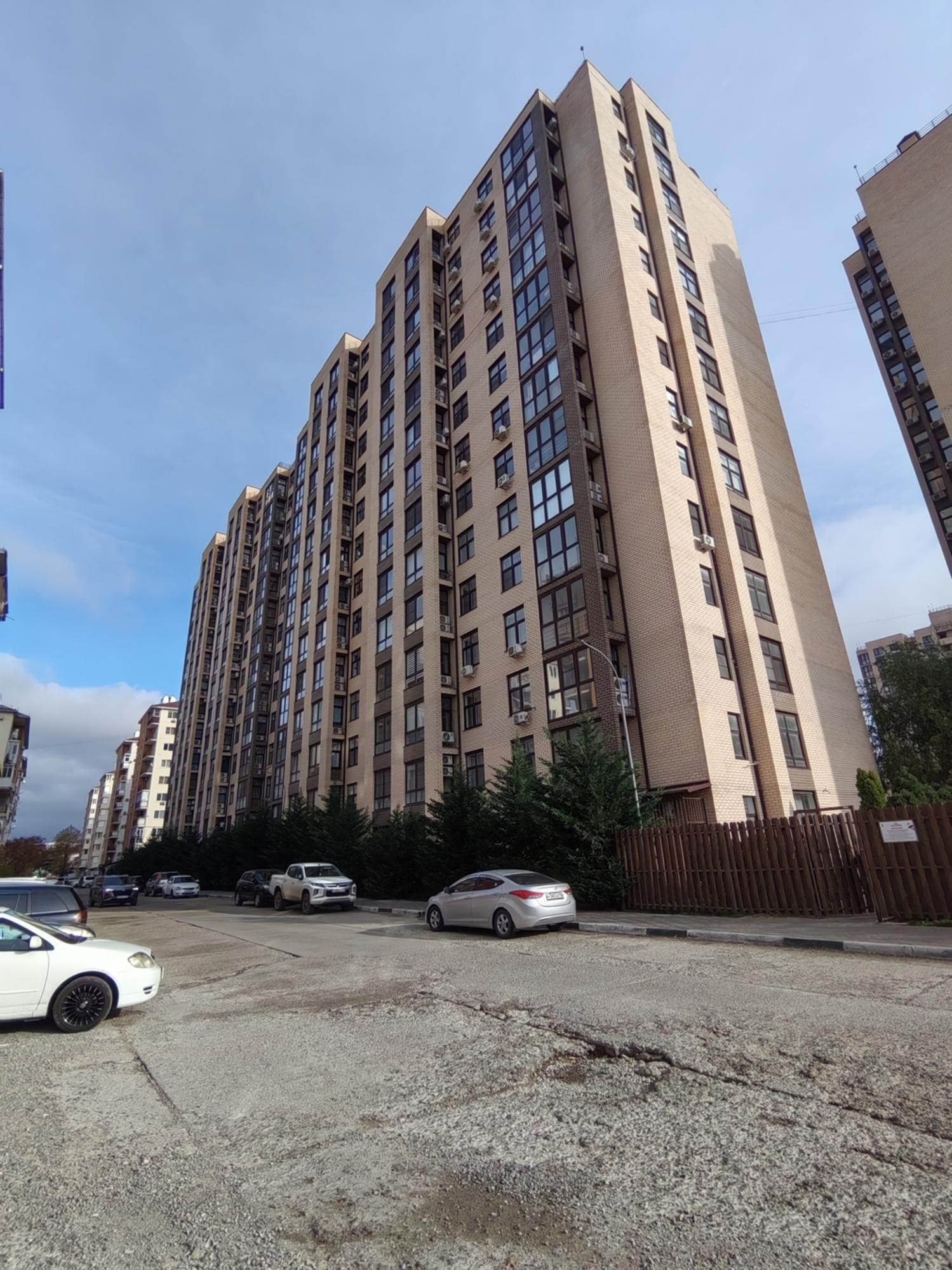 Купить студию за 6 100 000 рублей на Парковая улица, 61к3