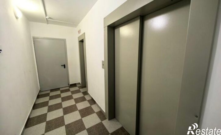 2-комн квартира ул Адмирала Пустошкина, 22 3,  д. 22 3,  к. 3