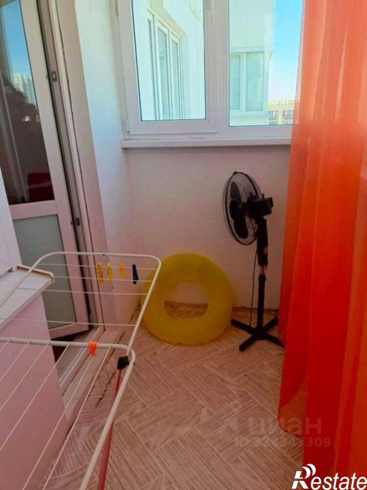 1-комн квартира улица Адмирала Пустошкина, 10,  д. 10