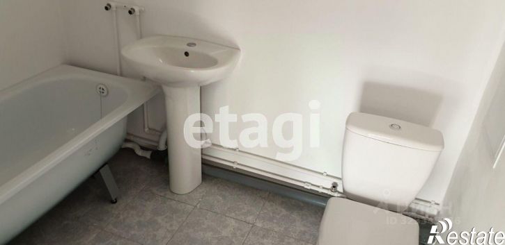 1-комн квартира улица Адмирала Пустошкина, 22 с7,  д. 22 с7