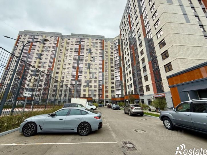 3-комн квартира улица Адмирала Пустошкина, 22 с2,  д. 22 с2