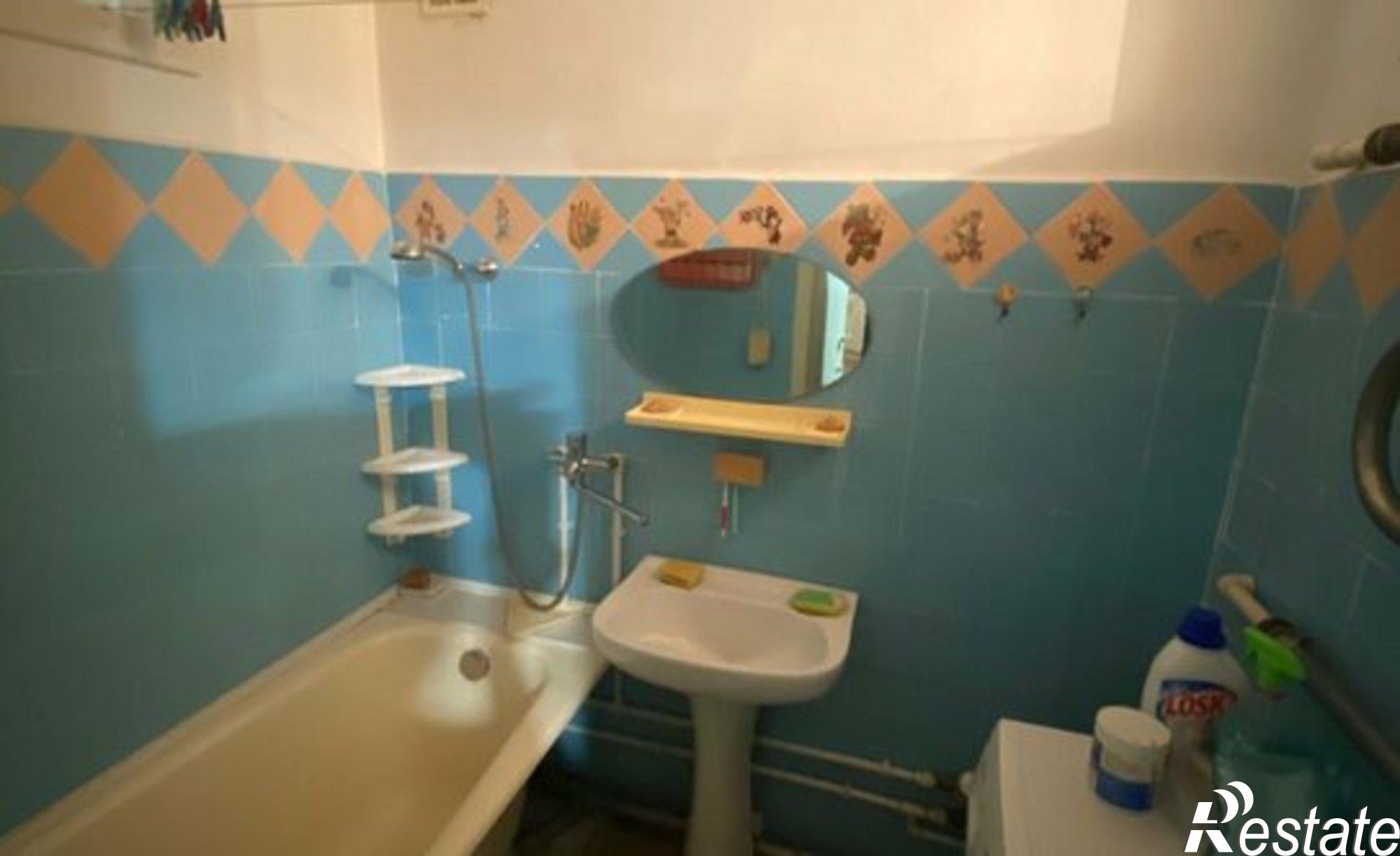 Купить квартиру за 9 300 000 рублей на 12-й микрорайон, 22А