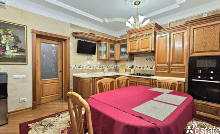 4-комн квартира ул Астраханская, 24,  д. 24