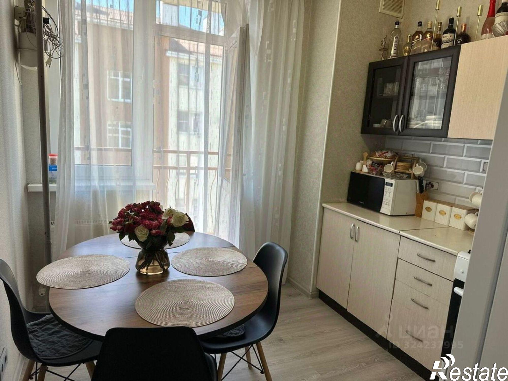 Купить квартиру за 5 798 000 рублей на ул Рождественская, 42