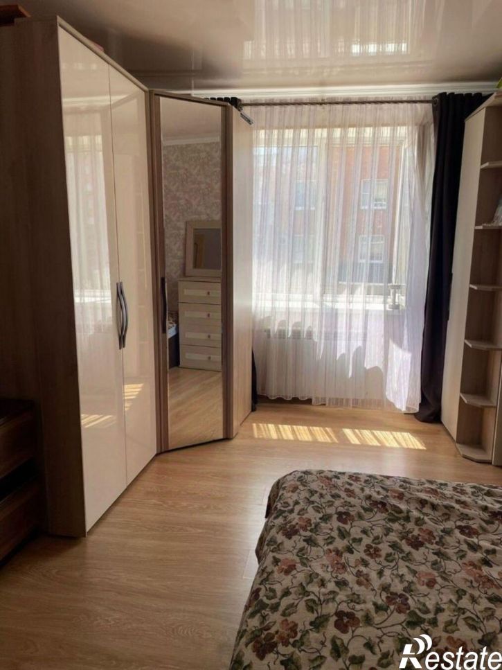 3-комн квартира улица 40 лет Победы, 38,  д. 38