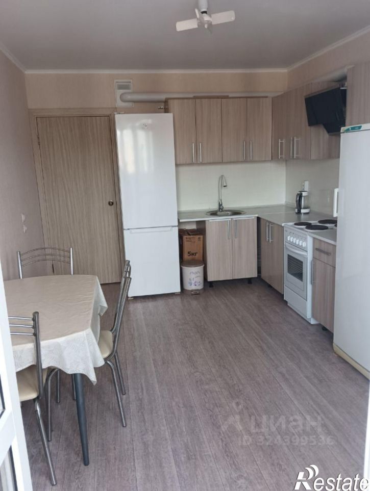 2-комн квартира ул Адмирала Пустошкина, 22 3,  д. 22 3,  к. 3