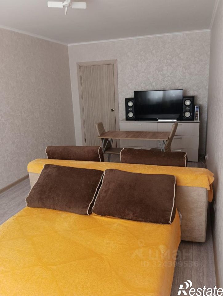 2-комн квартира ул Адмирала Пустошкина, 22 3,  д. 22 3,  к. 3