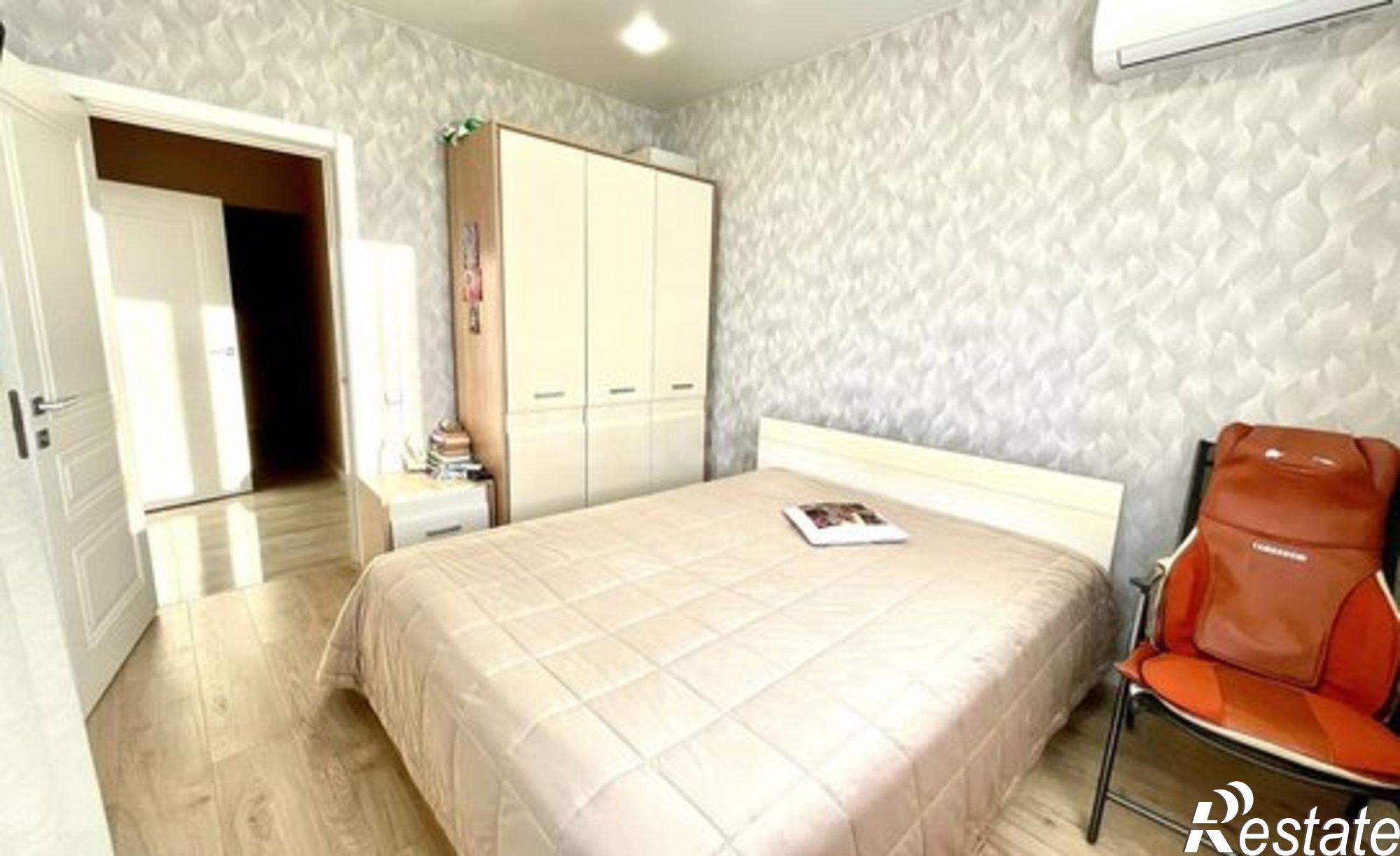 Купить квартиру за 18 000 000 рублей на улица Толстого, 130 к2