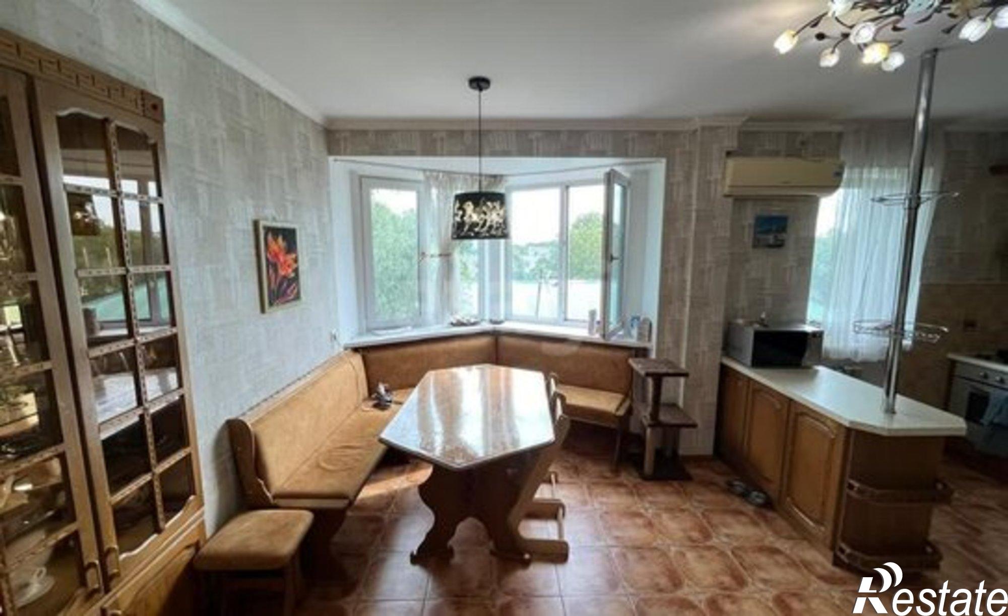 Купить квартиру за 10 000 000 рублей на ул Родниковая, 2/5