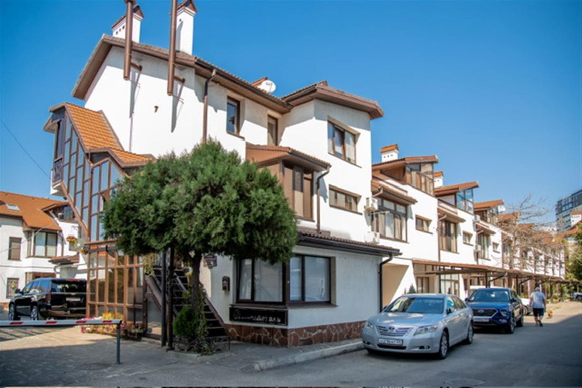 Сдать офис, помещение под офис за 90 000 рублей на ул 40 лет Победы, д. 3 стр 23