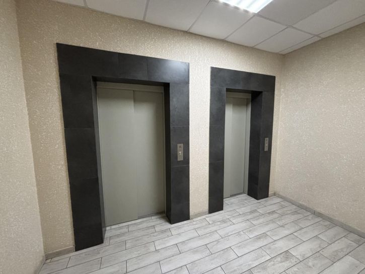 3-комн квартира улица Адмирала Пустошкина, 22к6