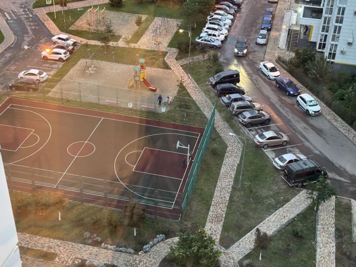 3-комн квартира улица Адмирала Пустошкина, 22к6