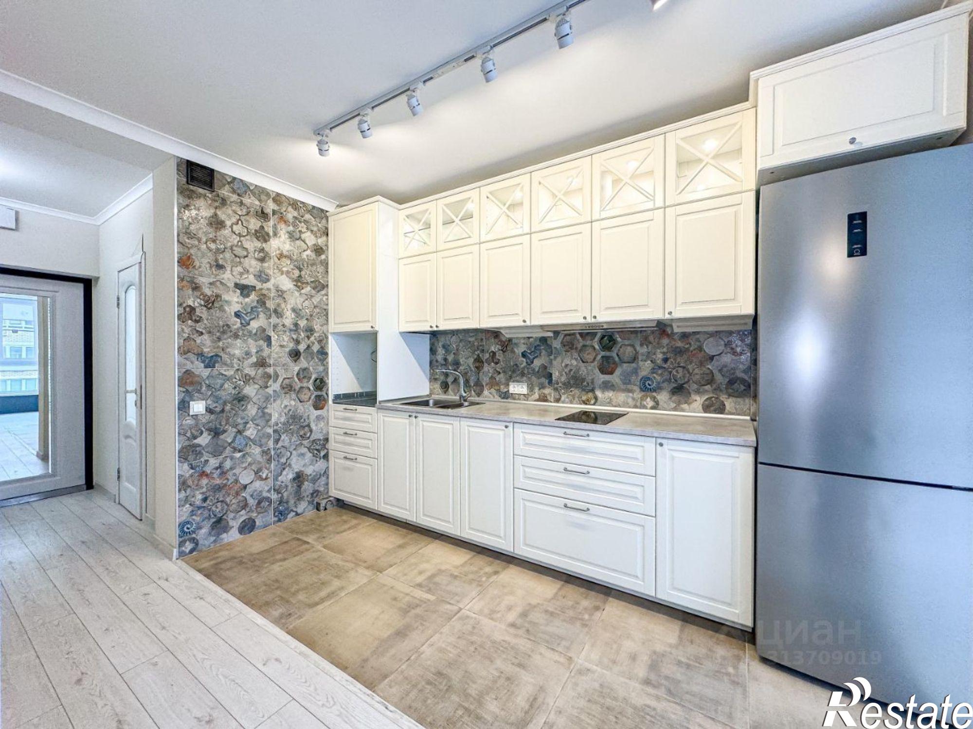 Купить квартиру за 9 300 000 рублей на ул Верхняя дорога, 151 4