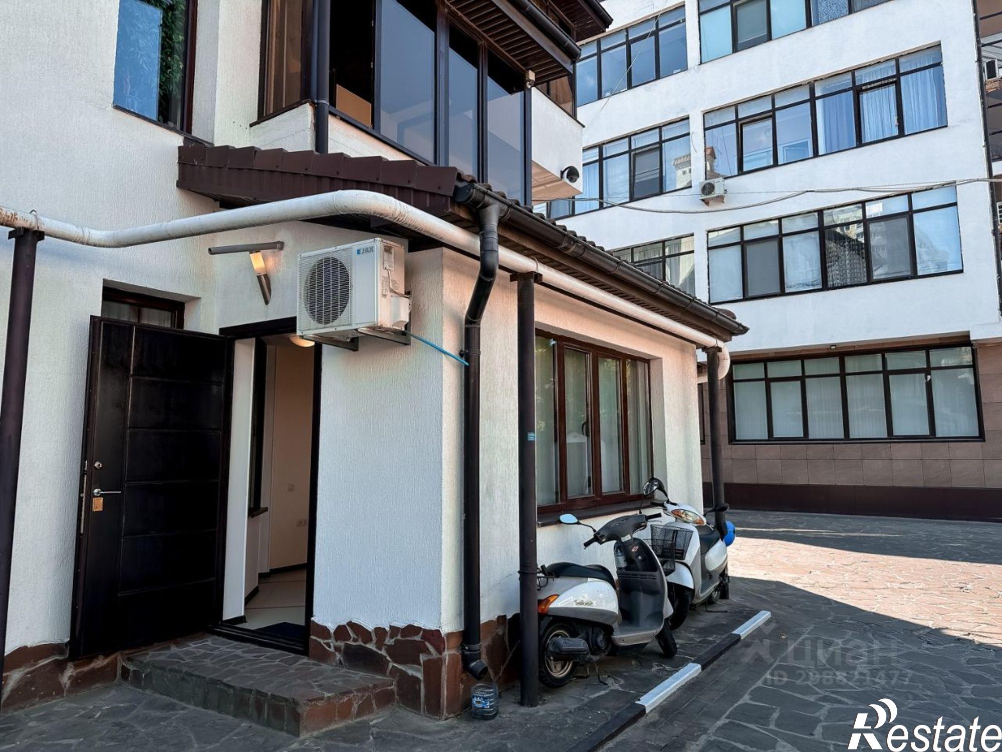 Сдать офис, помещение под офис за 90 000 рублей на улица 40 лет Победы, 114