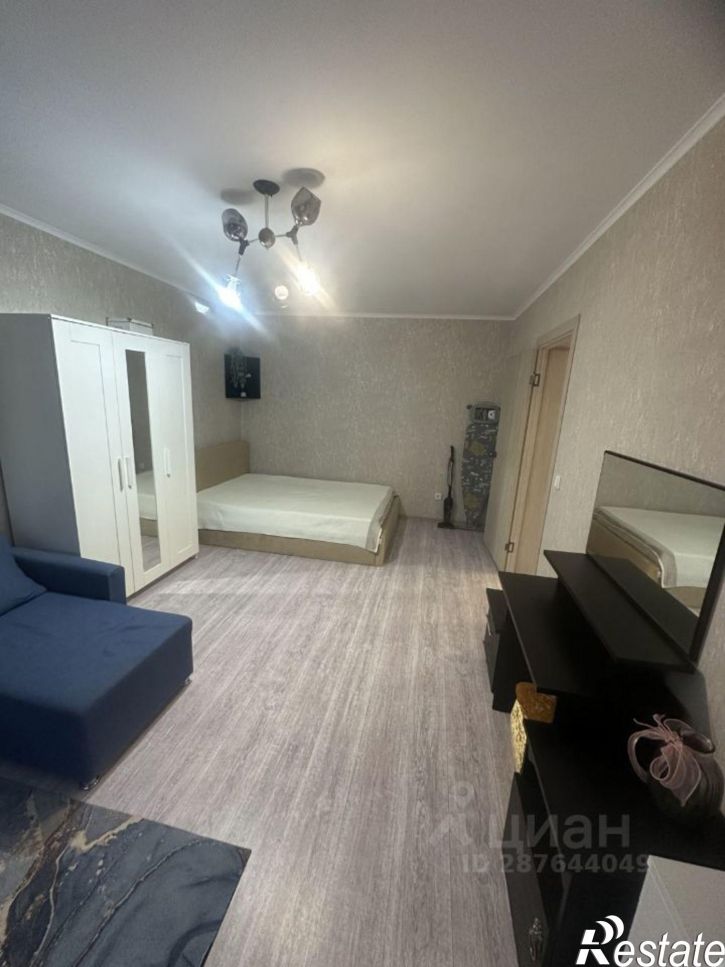 1-комн квартира ул Адмирала Пустошкина, 14,  д. 14