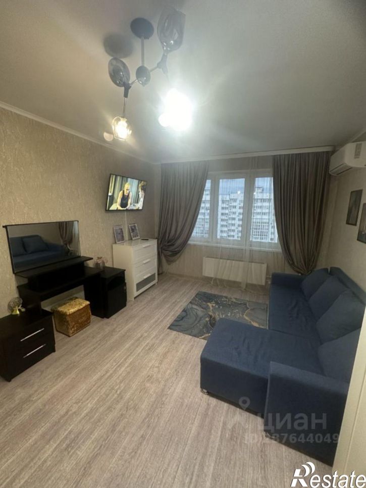 1-комн квартира ул Адмирала Пустошкина, 14,  д. 14