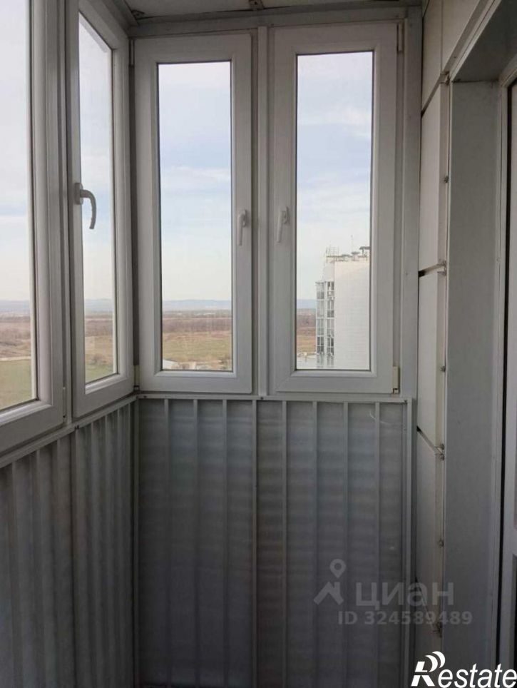 2-комн квартира ул Адмирала Пустошкина, 22 3,  д. 22 3,  к. 3