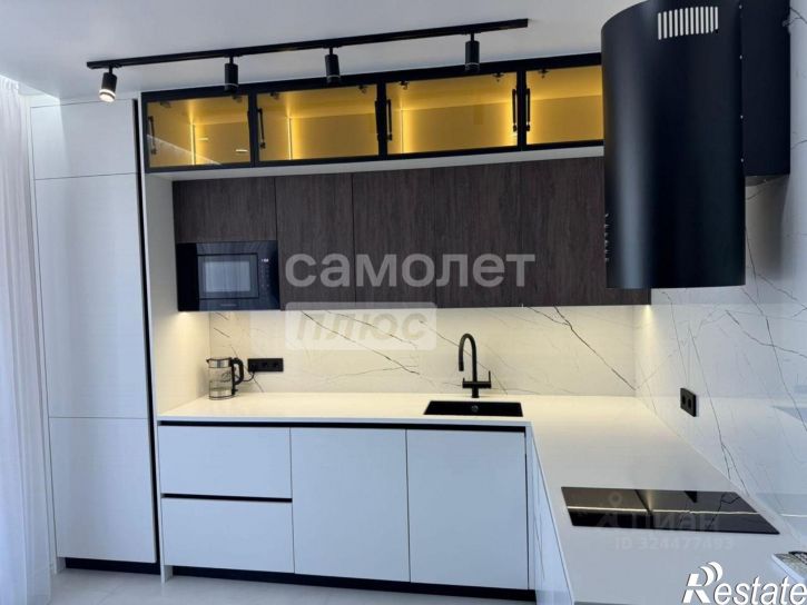 2-комн квартира улица Крылова, 13 к1,  д. 13 к1