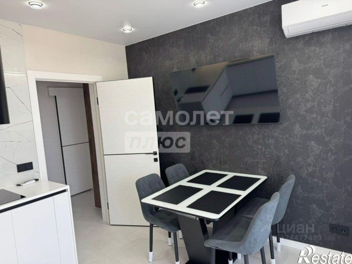 2-комн квартира улица Крылова, 13 к1,  д. 13 к1