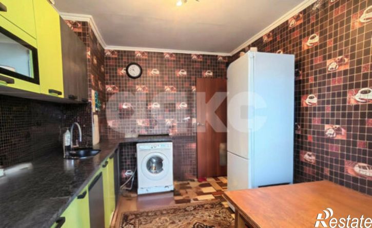 4-комн квартира улица Тургенева, 250,  д. 250