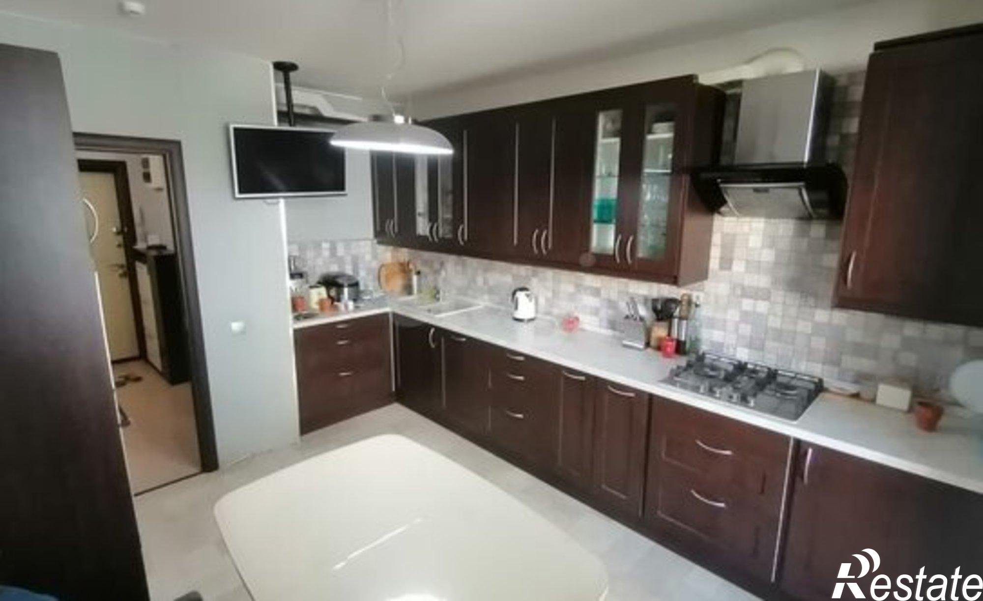 Купить квартиру за 11 900 000 рублей на Алмазный проезд, 11