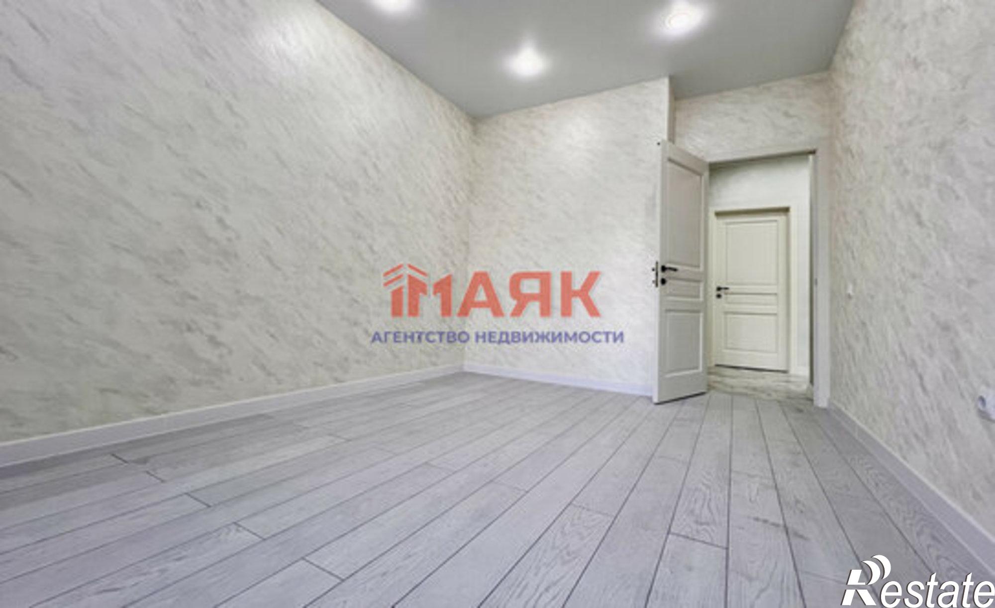 Купить квартиру за 10 500 000 рублей на Лазурная улица, 10 к2