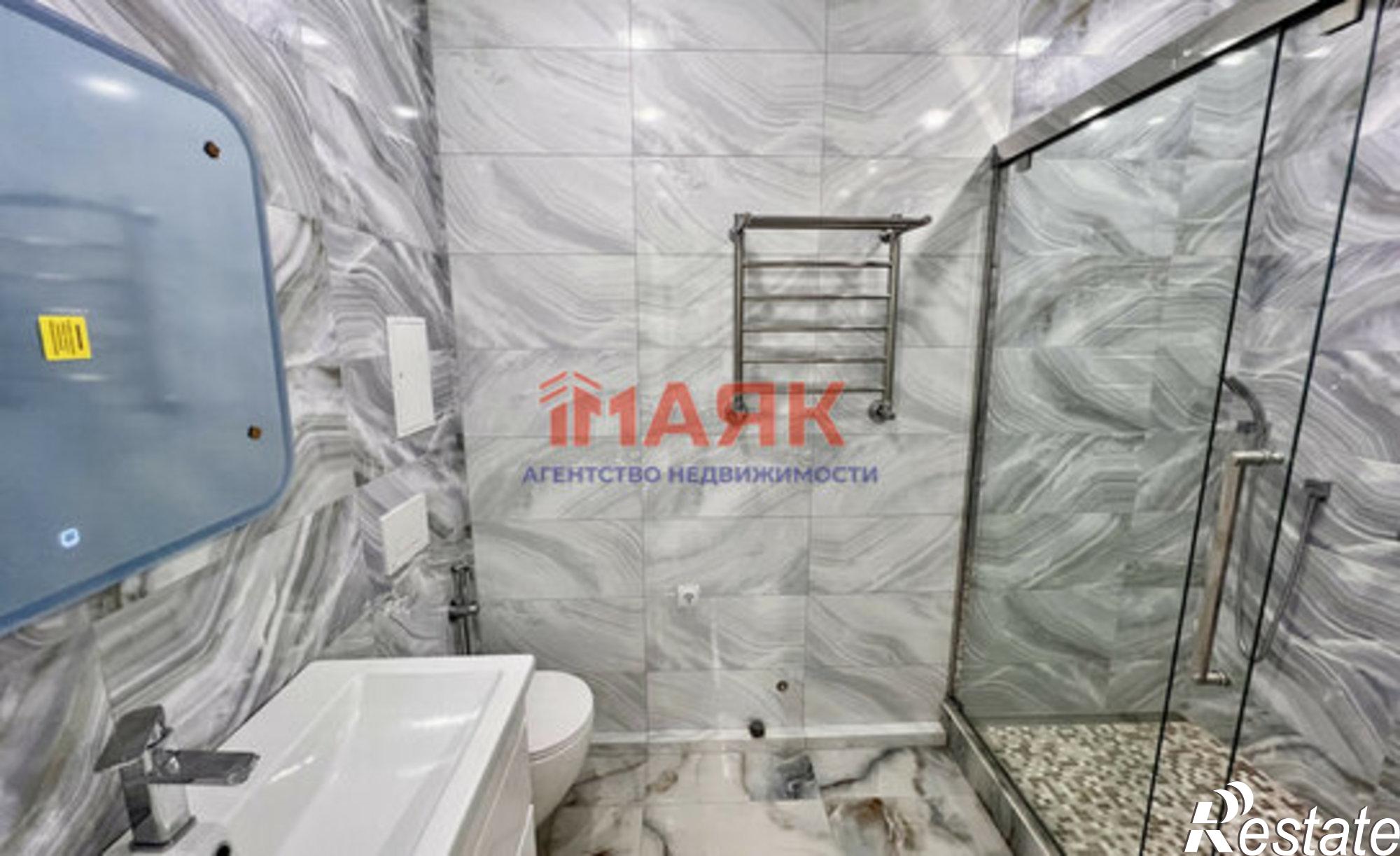 Купить квартиру за 10 500 000 рублей на Лазурная улица, 10 к2