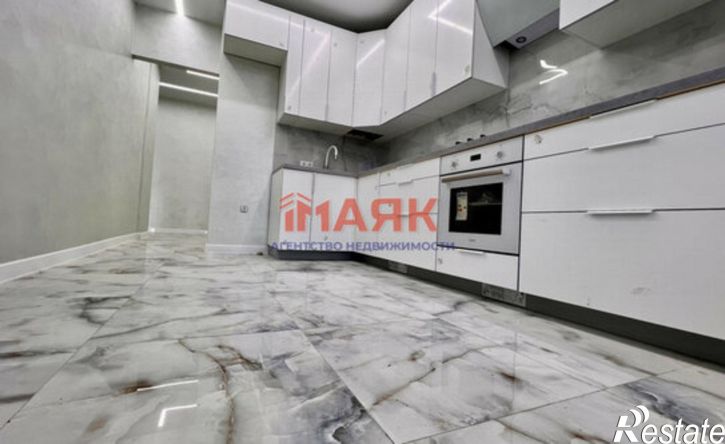 2-комн квартира Лазурная улица, 10 к2,  д. 10 к2