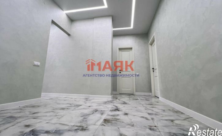 2-комн квартира Лазурная улица, 10 к2,  д. 10 к2