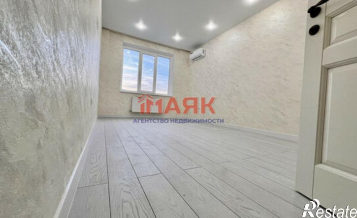 2-комн квартира Лазурная улица, 10 к2,  д. 10 к2