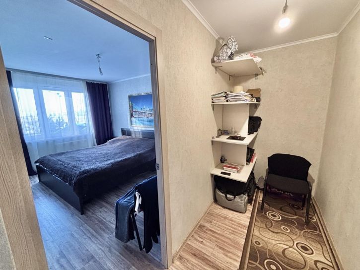 3-комн квартира улица Адмирала Пустошкина, 22к6