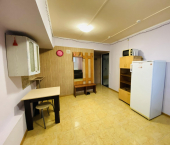 -комн, 20кв м, этаж 1/16 улица Адмирала Пустошкина, 10