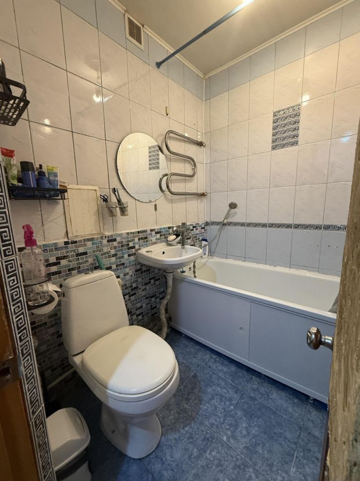 3-комн квартира улица Горького, 64