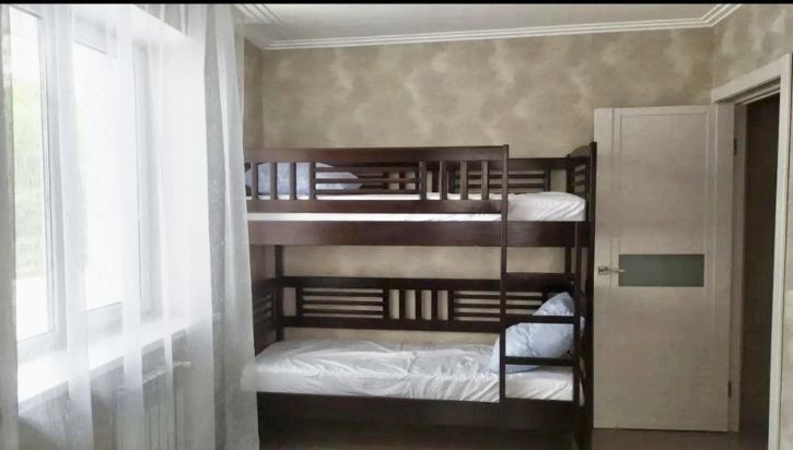 2-комн квартира улица Горького, 2А
