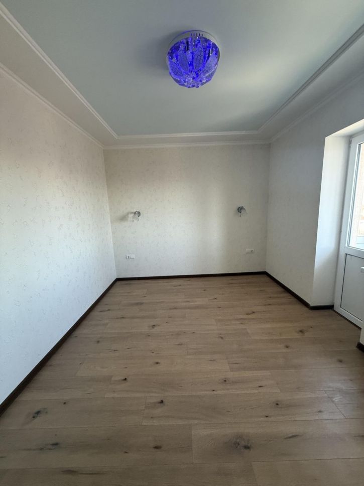 2-комн квартира Ленинградская улица, 41
